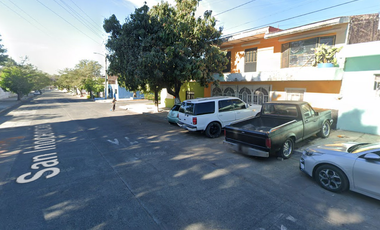 Excelente oportunidad, linda casita muy bien ubicada