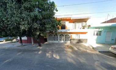 Excelente oportunidad, linda casita muy bien ubicada