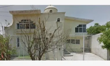 Excelente oportunidad, linda casita muy bien ubicada