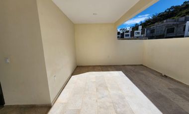 RENTA DE CASA EN FRACC. SAN RUBÉN, (ATRÁS DE LA PRIMERA GASOLINERA EN LA SALIDA A MIL CUMBRES)