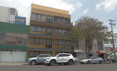 Av. Toltecas, en venta edificio completo de 4 niveles con 8 departamentos