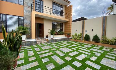 Amplia casa en venta en el centro de Catamayo