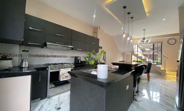 Amplia casa en venta en el centro de Catamayo