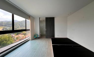 Casa  en  arriendo,  Alto De Palmas, Envigado, Antioquia