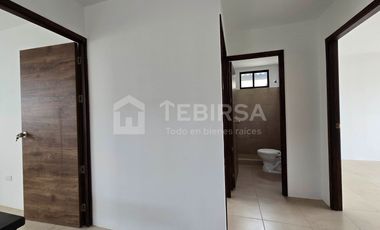 Venta de Casa de 3 dormitorios A ESTRENAR, Urbanización Los Prados I, Km 15 Vía a Salitre.