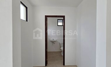 Venta de Casa de 3 dormitorios A ESTRENAR, Urbanización Los Prados I, Km 15 Vía a Salitre.