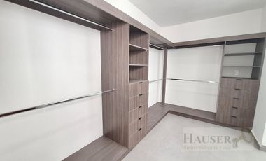 Venta de Moderna Casa en Privada Cerca Walmart Avila Camacho