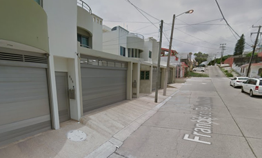 CASA EN VENTA FRANCISCO TELLEZ BAUTISTA, PETROLERA COATZACOALCOS, VERACRUZ