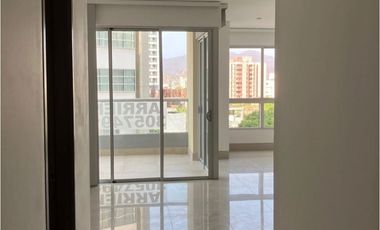 SE RENTA APARTAMENTO A UNA CUADRA DE LA PLAYA  BELLAVISTA – J.V
