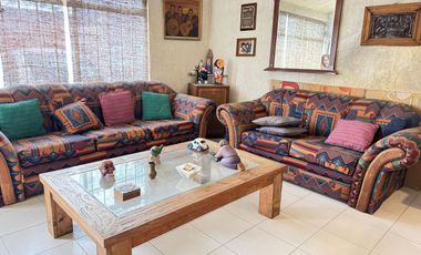 CASA EN VENTA (EXCELENTE UBICACIÓN)