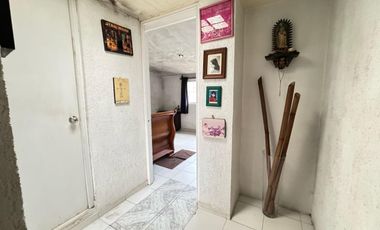 CASA EN VENTA (EXCELENTE UBICACIÓN)