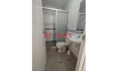 Venta De Departamento En 5To Piso Con Ascensor Cond.Oasis De Piura ID: 1139888