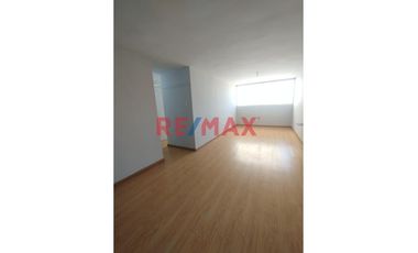 Venta De Departamento En 5To Piso Con Ascensor Cond.Oasis De Piura ID: 1139888