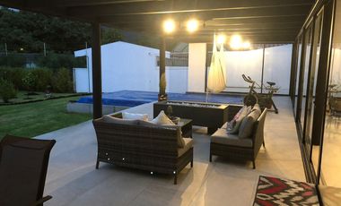 LOS CHILLOS, estrene propiedad de lujo con piscina, 1000m2 terreno y 386m2 construcción