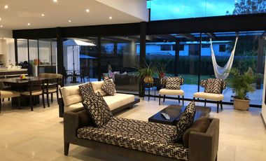 LOS CHILLOS, estrene propiedad de lujo con piscina, 1000m2 terreno y 386m2 construcción