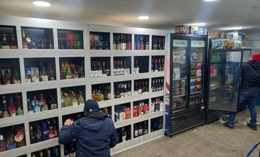 Vende Minimarket y Licoreria, patente de alcoholes + departamento 2D y 1 B Linares