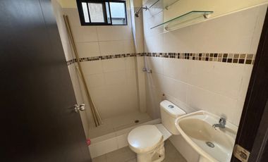 En alquiler casa de 4 dormitorios en Urb.La Romareda.