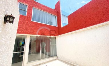 Venta Casa frente Parque en Fraccionamiento