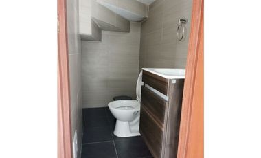 VENTA CASA EN CONJUNTO CERRADO SECTOR EL CISNE - H.I