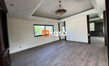 Quinta en Venta en Residencial Bugambilias, Carretera Nacional.