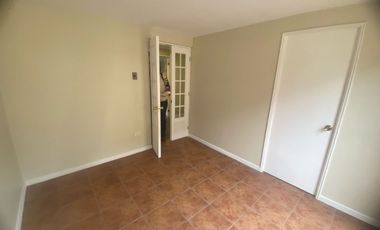 Casona nororiente 4 D 3b Sala estar, Cocina equipada, logia, quincho y caldera.