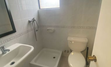 Casona nororiente 4 D 3b Sala estar, Cocina equipada, logia, quincho y caldera.