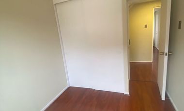 Casona nororiente 4 D 3b Sala estar, Cocina equipada, logia, quincho y caldera.