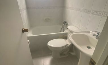 Casona nororiente 4 D 3b Sala estar, Cocina equipada, logia, quincho y caldera.