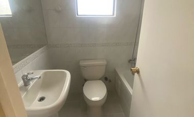 Casona nororiente 4 D 3b Sala estar, Cocina equipada, logia, quincho y caldera.