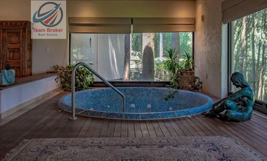 HERMOSA PROPIEDAD EN VENTA EN MEDIO DEL BOSQUE, 4,310 M2 DE TERRENO, 2,215 M2 DE CONSTRUCCION