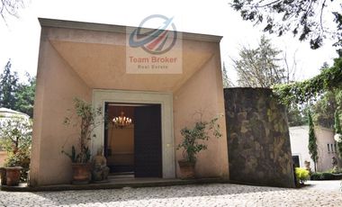 HERMOSA PROPIEDAD EN VENTA EN MEDIO DEL BOSQUE, 4,310 M2 DE TERRENO, 2,215 M2 DE CONSTRUCCION