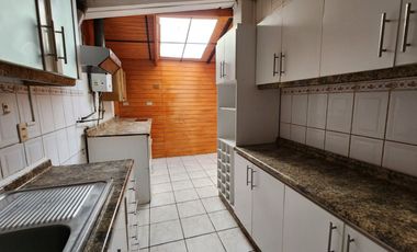 Concón Sur, Casa 4 dormitorioe, jardín, estacionamientos