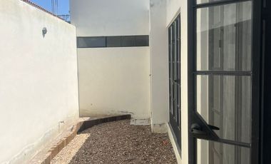 RENTO CASA NUEVA CAMPESTRE EN COMUNIDAD SAN JOSE AMISTAD CERCA UNIVERSIDADES, PRESIDENCIA, CORREDOR EMPRESARIAL, HOSPITALES EN SAN MIGUEL DE ALLENDE
