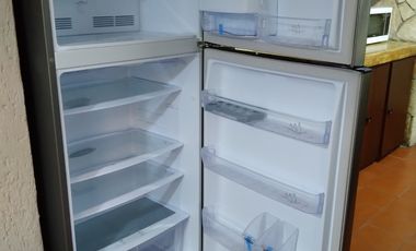 SE ALQUILA DEPARTAMENTO DE 3 DORMITORIOS EN L0MAS DE URDESA.(GC)