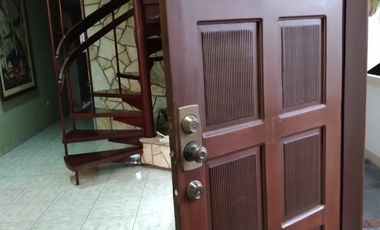 SE ALQUILA DEPARTAMENTO DE 3 DORMITORIOS EN L0MAS DE URDESA.(GC)