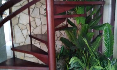 SE ALQUILA DEPARTAMENTO DE 3 DORMITORIOS EN L0MAS DE URDESA.(GC)