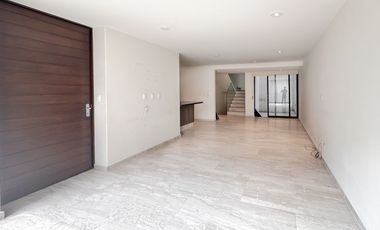 Venta de Casa condominio en la del Valle con roof y terraza privado