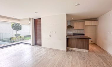 Venta de Casa condominio en la del Valle con roof y terraza privado