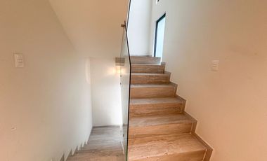 Venta de Casa condominio en la del Valle con roof y terraza privado
