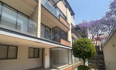 Venta de Casa condominio en la del Valle con roof y terraza privado