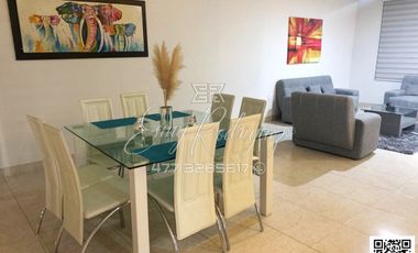 CASA EN RENTA, MAYORAZGO, AMUEBLADA, 3 REC, FRENTE ÁREA VERDE, PRIVADA CON VIGILANCIA