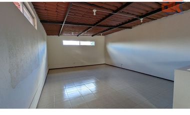 Arriendo Local Comercial 2 plantas, Tumbaco Sector Bco Pichincha