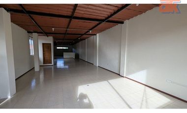 Arriendo Local Comercial 2 plantas, Tumbaco Sector Bco Pichincha