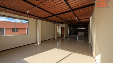 Arriendo Local Comercial 2 plantas, Tumbaco Sector Bco Pichincha