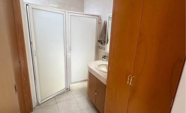 AMPLIA Y AGRADABLE RESIDENCIA EN LA ALAMEDA