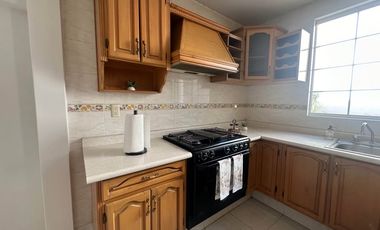 AMPLIA Y AGRADABLE RESIDENCIA EN LA ALAMEDA