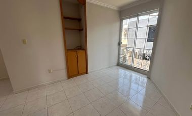 AMPLIA Y AGRADABLE RESIDENCIA EN LA ALAMEDA