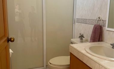 AMPLIA Y AGRADABLE RESIDENCIA EN LA ALAMEDA