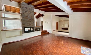 CASA DE UNA PLANTA EN VENTA EN TUMBACO