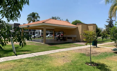 Vendo Casa en Fraccionamiento Viveros del Vallé Zapopan Jalisco